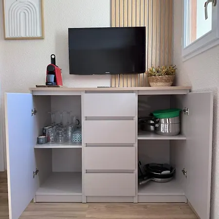 - Moderne Et Cosy Avec Vue Sur Les Pistes Et Piscine