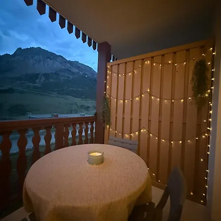 - Moderne Et Cosy Avec Vue Sur Les Pistes Et Piscine Apartment